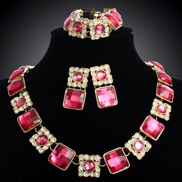 PRINCESS PINK SWAROVSKI CRYSTAL MATCHING SET